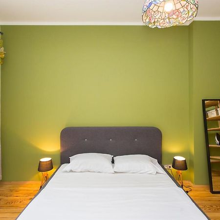 Colorful 2Bdr Apartment In The City Center Sofia Extérieur photo