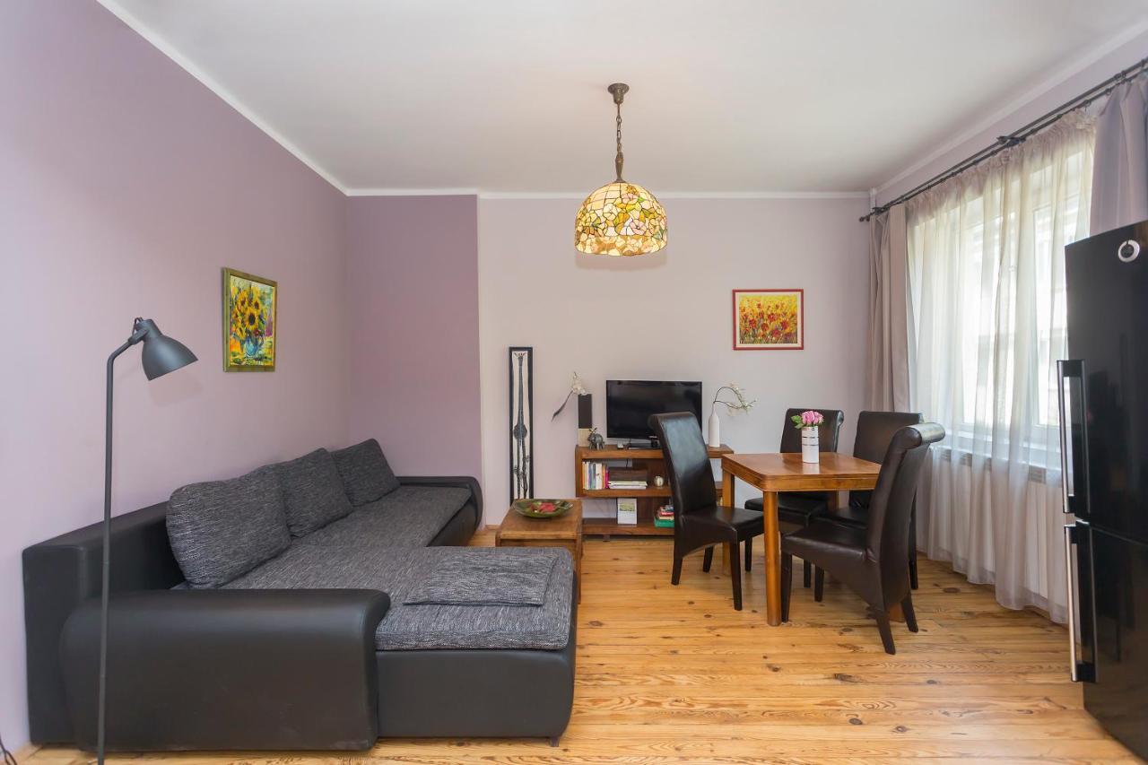 Colorful 2Bdr Apartment In The City Center Sofia Extérieur photo